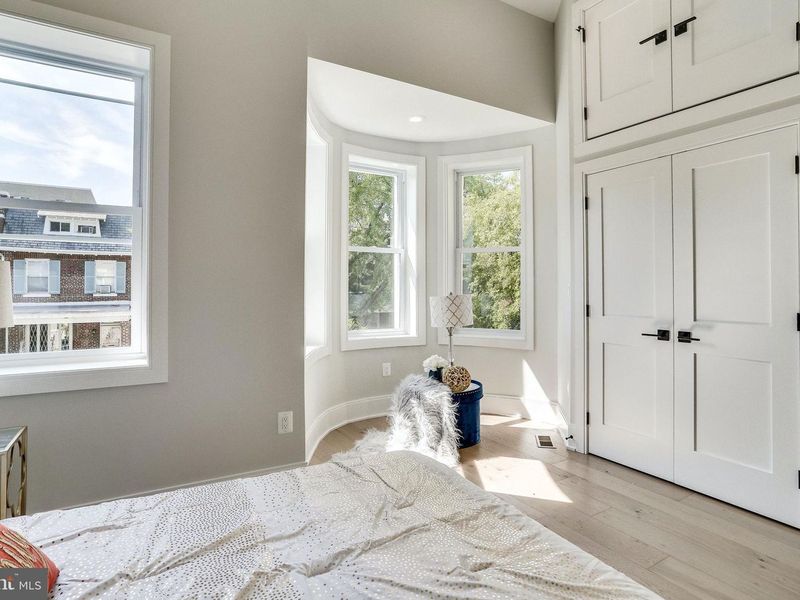 1437 Monroe Street Nw, Washington, DC 20010 ListReports