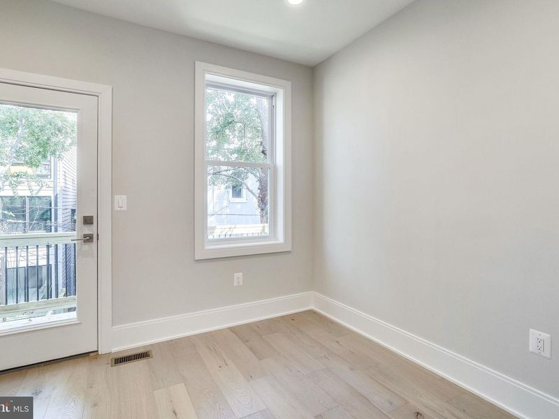 1437 Monroe Street Nw, Washington, DC 20010 ListReports