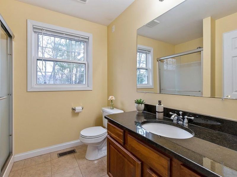 40 Mckenna Dr Unit 40, Billerica, MA 01862 ListReports