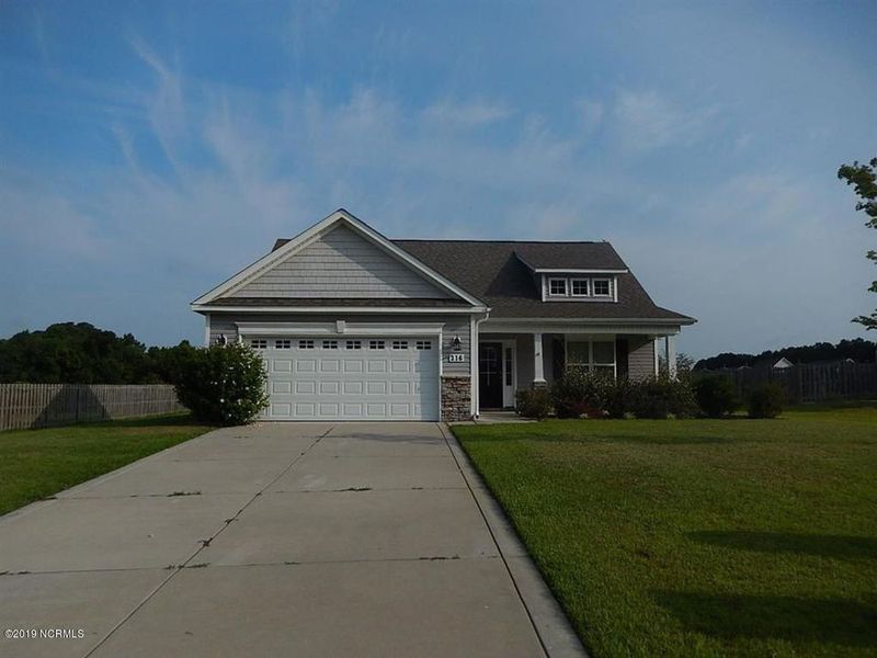 216 Maidstone Drive, Richlands, NC 28574 ListReports