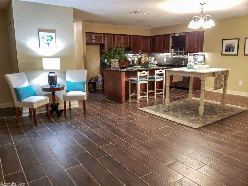 690 Joyce Drive, Benton, AR 72019 ListReports