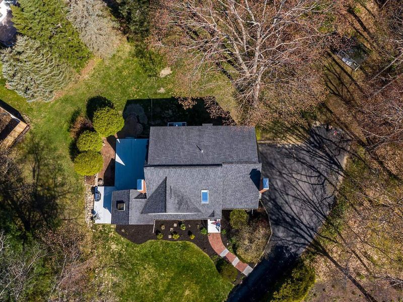 10 Landing Way, Dover, NH 03820 ListReports