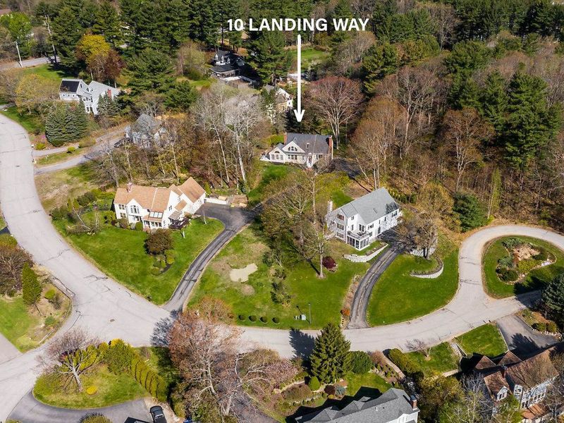 10 Landing Way, Dover, NH 03820 ListReports
