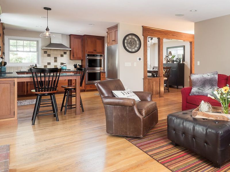 10 Landing Way, Dover, NH 03820 ListReports