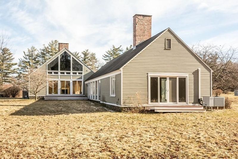 340 Mount Vernon St, Fitchburg, MA 01420 ListReports