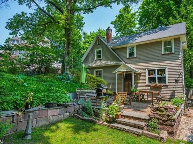 79 Ridgewood Ave, Glen Ridge, NJ 07028 ListReports