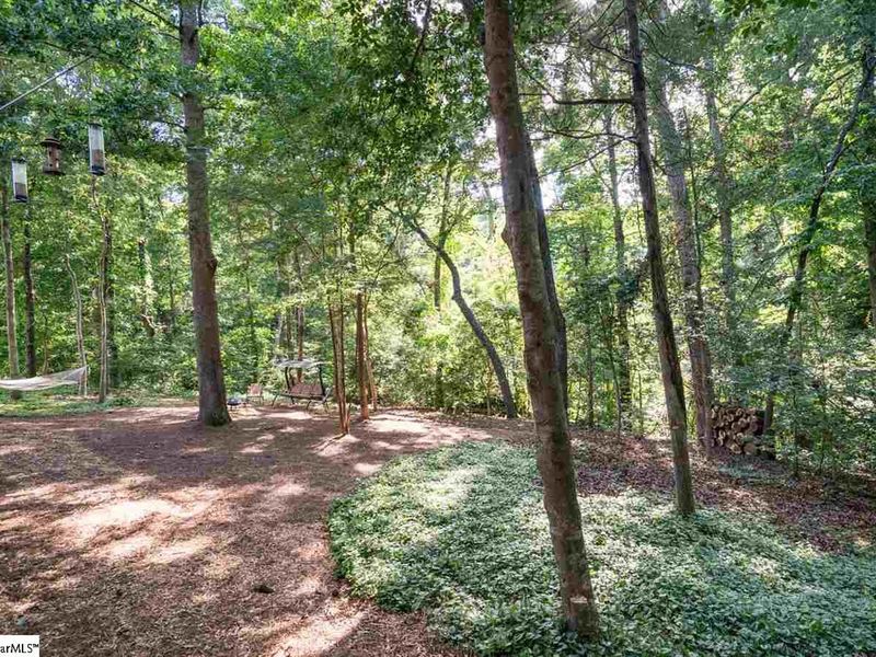 2 Claymore Court Greer SC 29650 ListReports