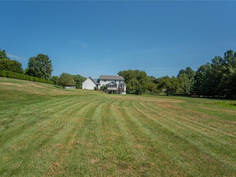 18 Jamestown Farms Drive, Florissant, MO, 63034 ListReports