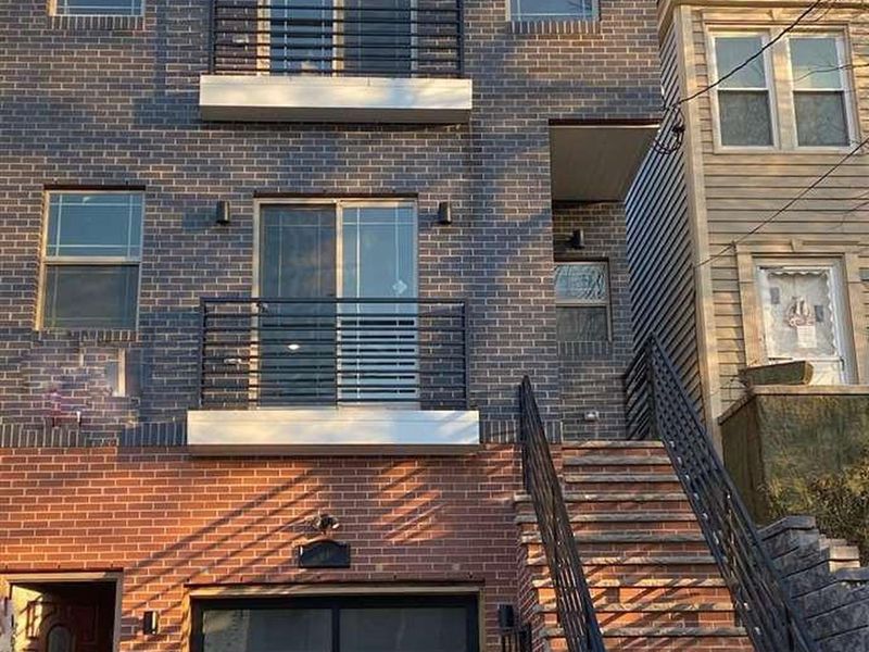 206 Columbia Ave, Jersey City, NJ 07307 ListReports