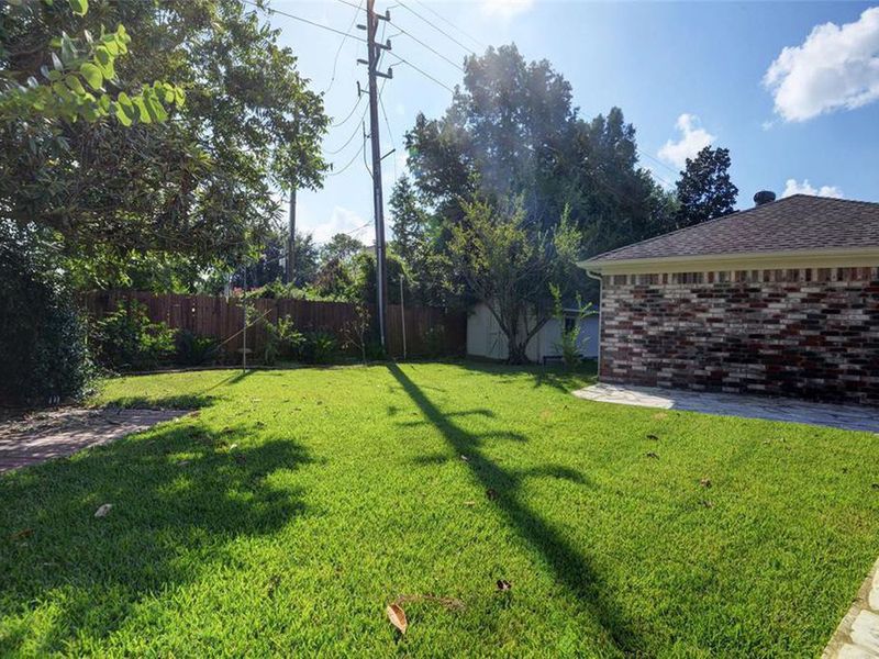 8611 Rocky Valley Drive, Houston, TX 77083 ListReports