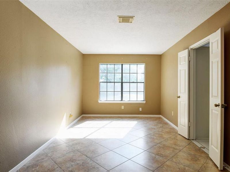 8611 Rocky Valley Drive, Houston, TX 77083 ListReports