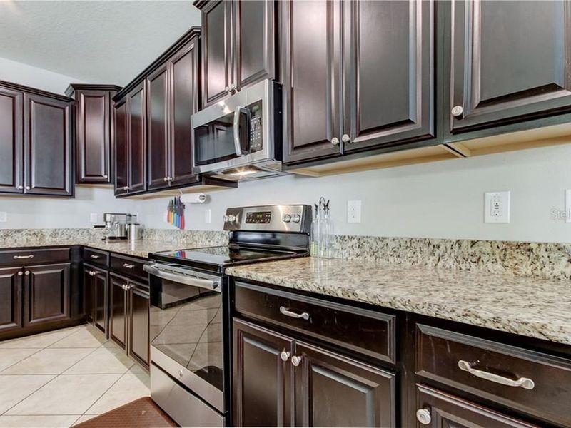 11829 Valhalla Woods Drive, Riverview, FL, 33579 ListReports