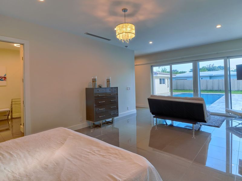 2457 Bayview Drive, Fort Lauderdale, FL 33305 ListReports