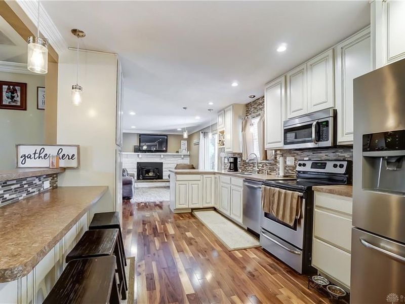 10764 Frederick Pike, Vandalia, OH, 45377 ListReports