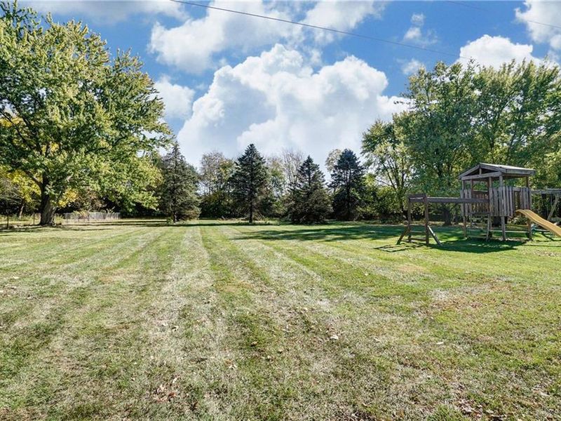 10764 Frederick Pike, Vandalia, OH, 45377 ListReports