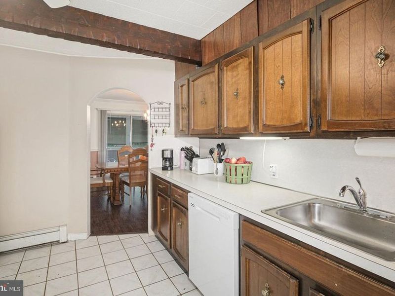 31 Red Cedar Drive, Levittown, PA 19055 ListReports