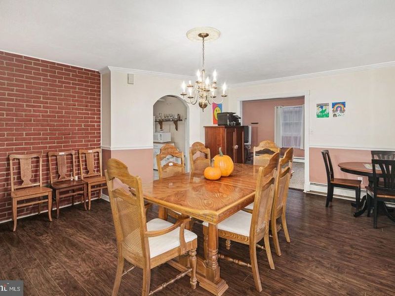 31 Red Cedar Drive, Levittown, PA 19055 ListReports