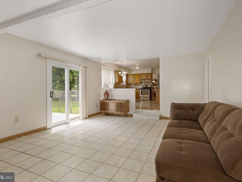 2068 Stewart Drive, Hatfield, PA, 19440 ListReports