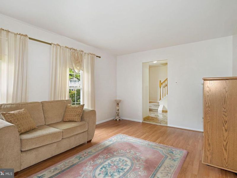 2068 Stewart Drive, Hatfield, PA, 19440 ListReports