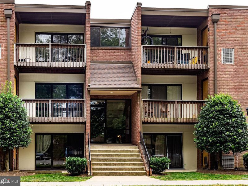 House image 3 for 10723 West Drive #202, Fairfax, VA 22030