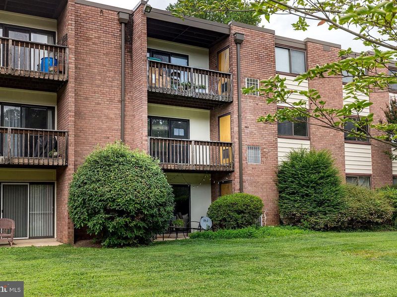 House image 4 for 10723 West Drive #202, Fairfax, VA 22030