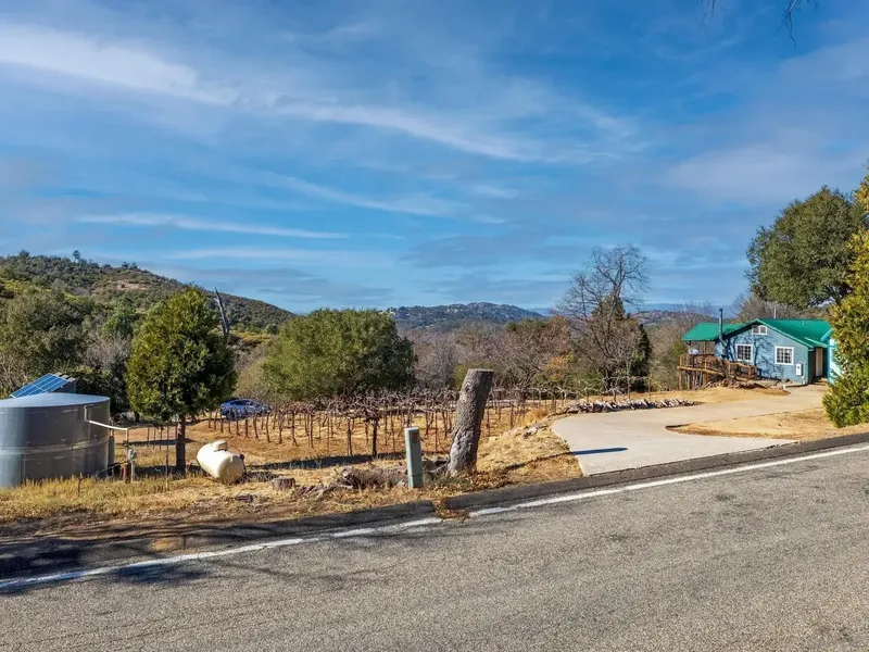 6911 Engineers Road, Julian, CA 92036 | ListReports
