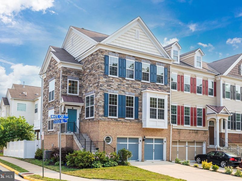 House image 1 for 43591 White Cap Terrace, Chantilly, VA, 20152