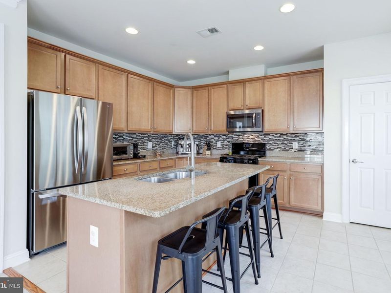 House image 11 for 43591 White Cap Terrace, Chantilly, VA, 20152