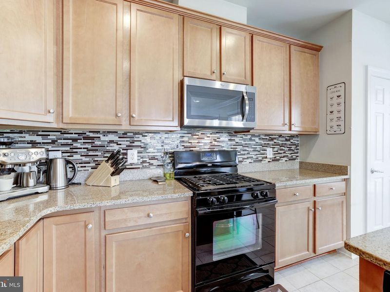 House image 15 for 43591 White Cap Terrace, Chantilly, VA, 20152
