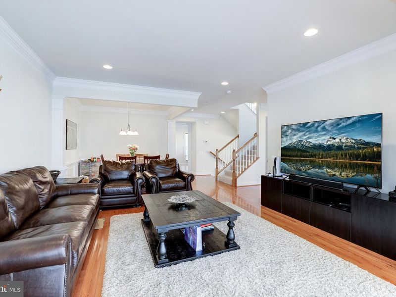 House image 19 for 43591 White Cap Terrace, Chantilly, VA, 20152