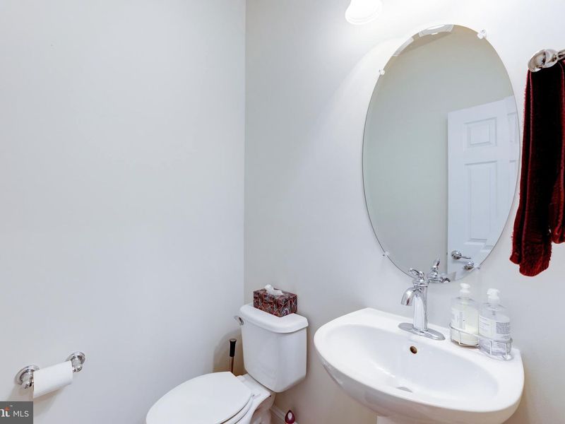 House image 25 for 43591 White Cap Terrace, Chantilly, VA, 20152