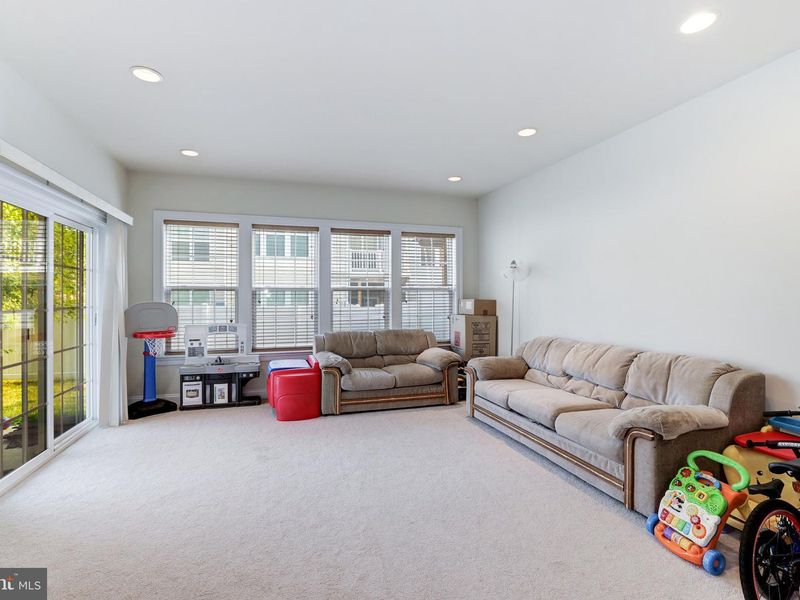 House image 42 for 43591 White Cap Terrace, Chantilly, VA, 20152