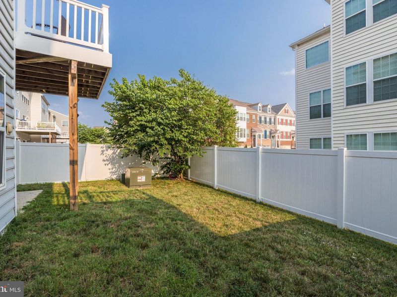 House image 53 for 43591 White Cap Terrace, Chantilly, VA, 20152