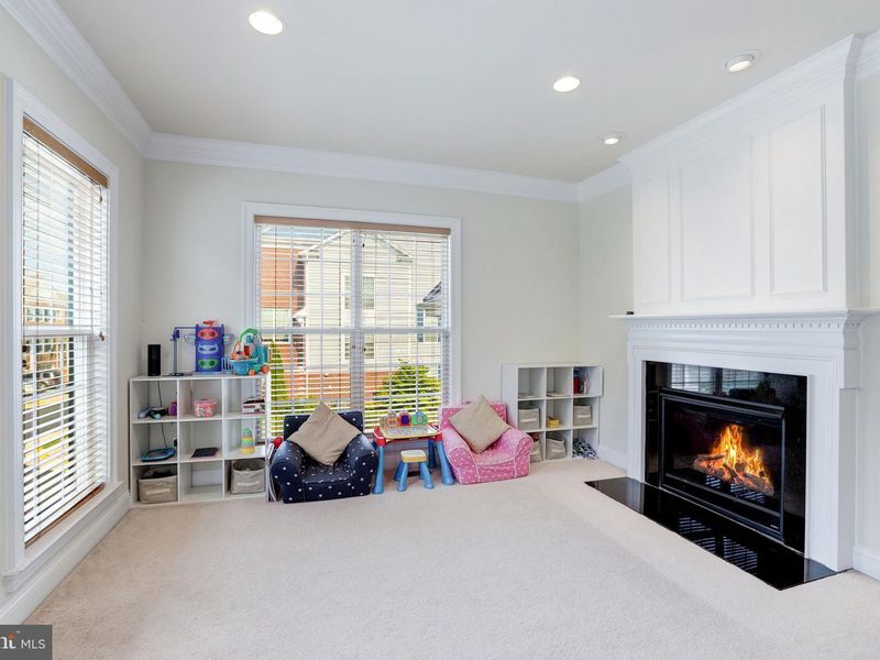 House image 9 for 43591 White Cap Terrace, Chantilly, VA, 20152