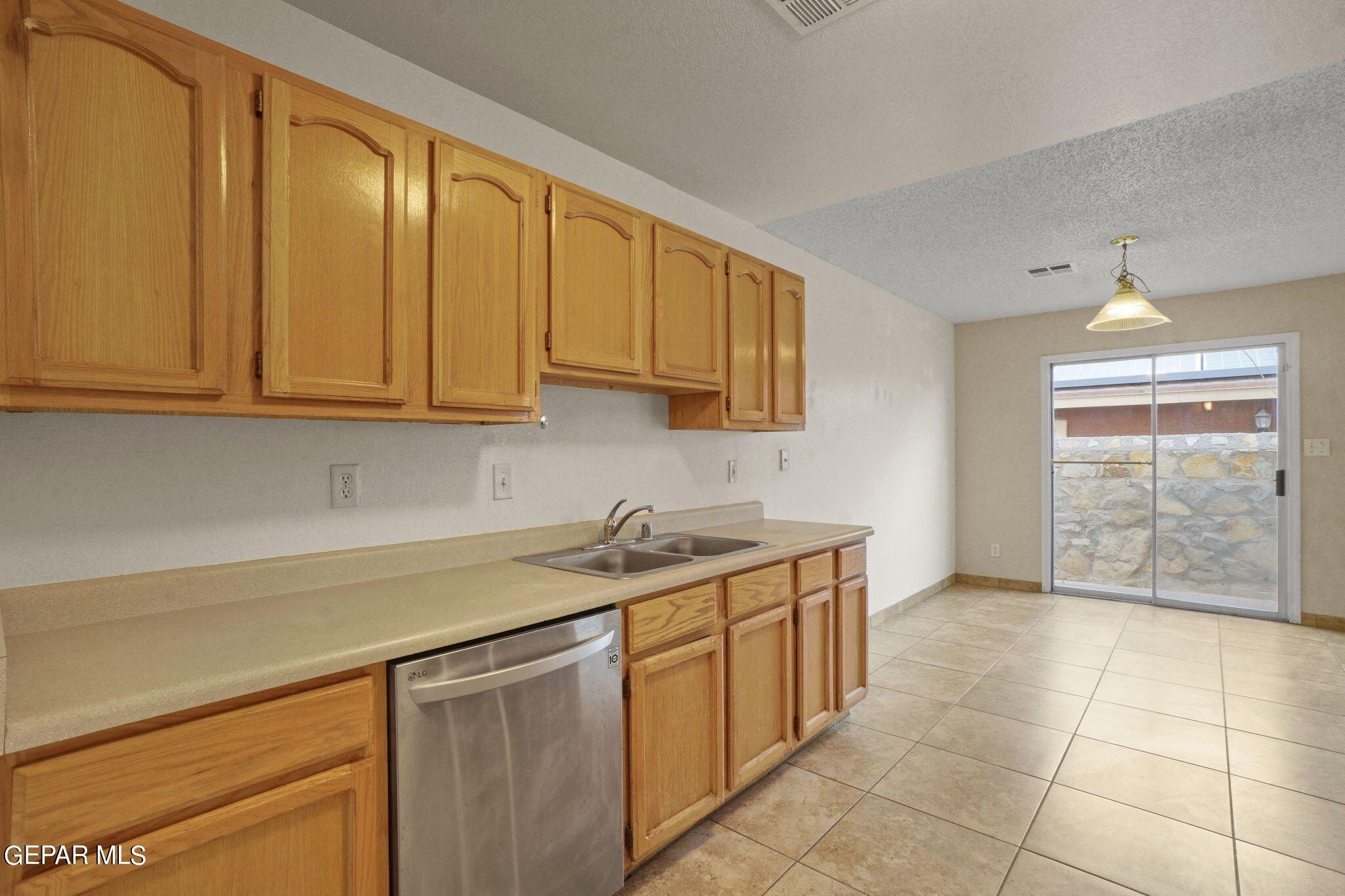 12469 Sombra Grande Drive, El Paso, TX, 79938