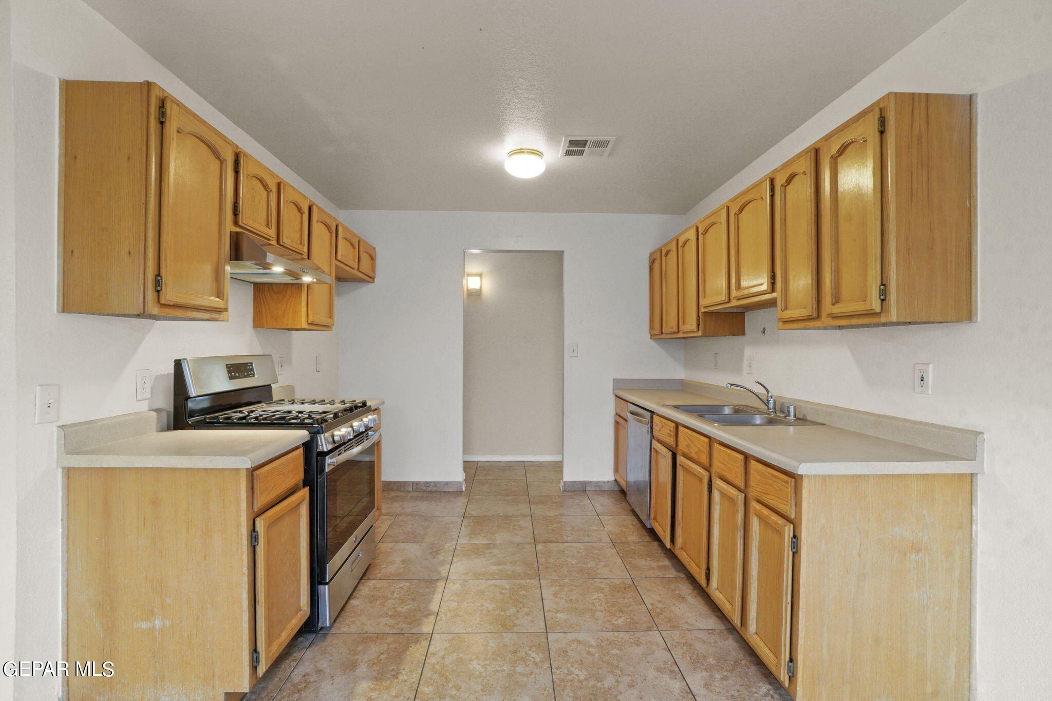 12469 Sombra Grande Drive, El Paso, TX, 79938